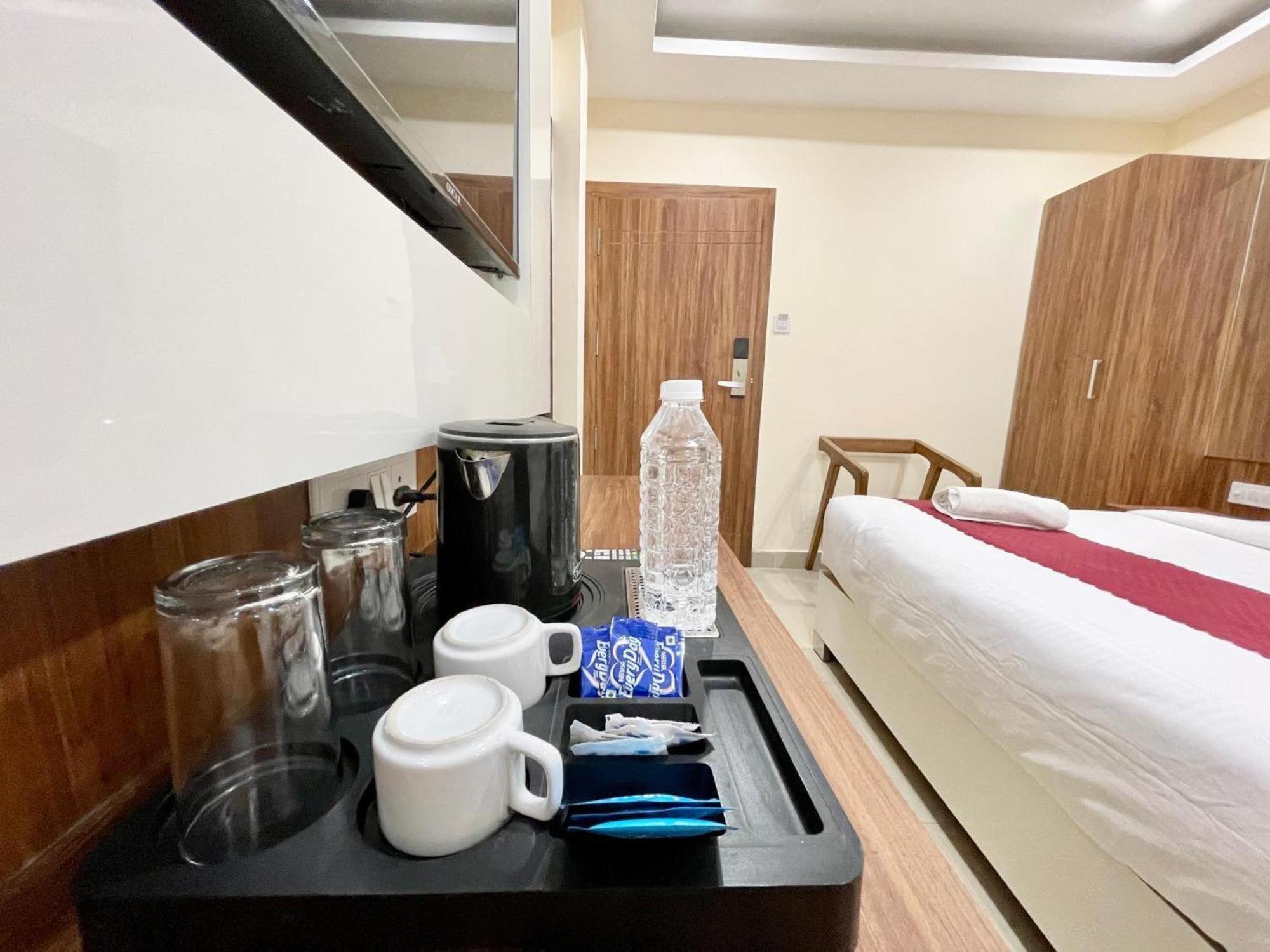 Hotel Shree Radha Krishna فاراناسي المظهر الخارجي الصورة